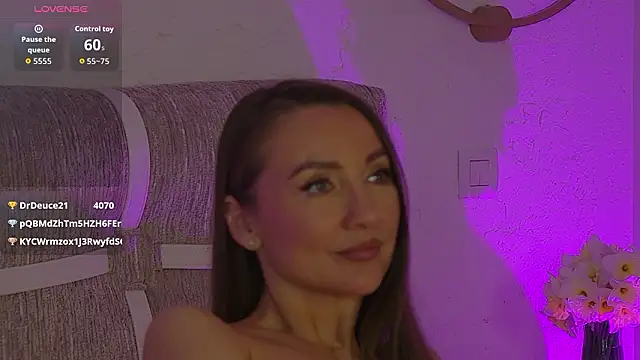 Eva Devine online show from March 6, 2026, 6:37 pm