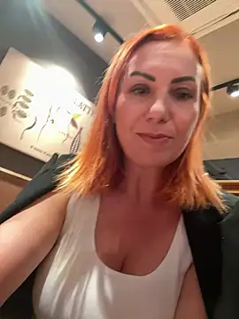 Snapshot of pervimilf chatting on June 8, 2026, 9:20 am pervimilf online show from June 8, 2026, 9:20 am