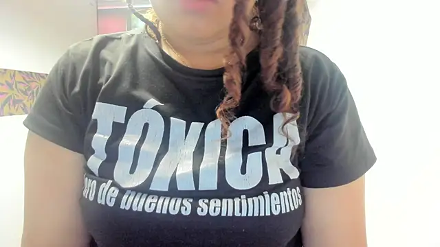 Nina  Sky online show from November 18, 2025, 1:04 pm