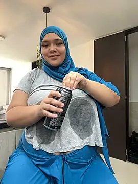 sweetmuslim01 online show from February 9, 2025, 8:34 pm