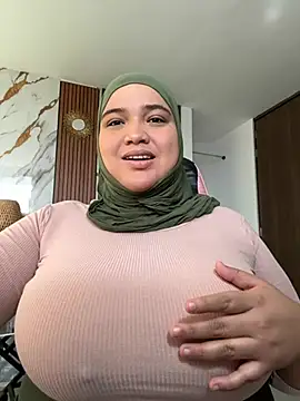 sweetmuslim01 online show from June 27, 2026, 7:30 pm
