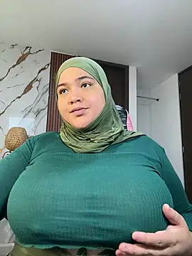 sweetmuslim01 online show from July 3, 2026, 8:15 pm