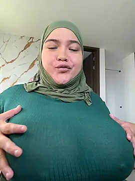 sweetmuslim01 online show from July 4, 2026, 6:14 pm