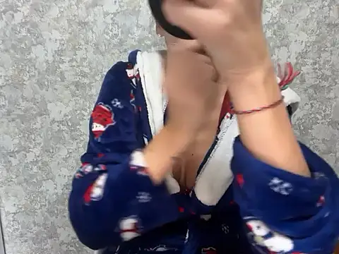 Snapshot of Angelinaa19 chatting on November 30, 2025, 10:08 am Angelinaa19 online show from November 30, 2025, 10:08 am