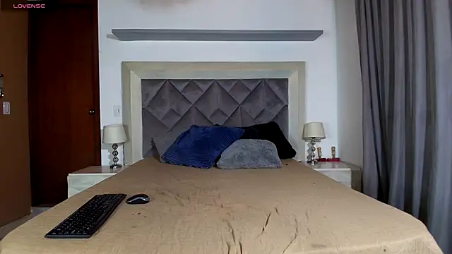 OurPerfectMix online show from November 12, 2025, 3:29 am