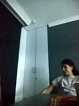 Snapshot of jov_and_thomas chatting on November 18, 2025, 3:12 am jov and thomas online show from November 18, 2025, 3:12 am