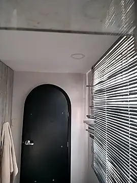 Snapshot of jov_and_thomas chatting on November 19, 2025, 3:12 pm jov and thomas online show from November 19, 2025, 3:12 pm