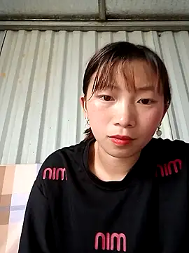 julybi online show from November 7, 2025, 8:03 am