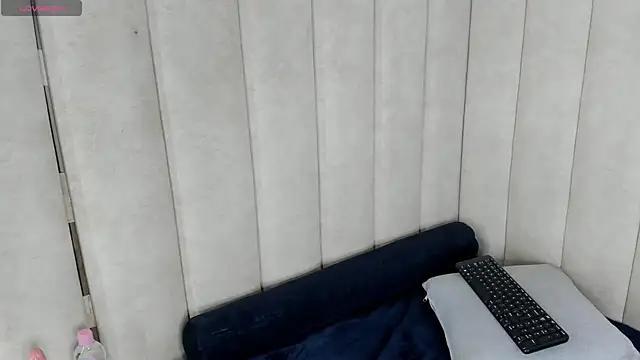 TifanyGrey online show from November 6, 2025, 9:15 pm