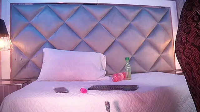 crystal gilton online show from March 28, 2026, 7:13 pm