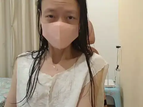 Lil-Cherries online show from January 12, 2026, 9:25 am