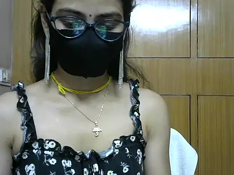 Fairy Pie online show from March 15, 2026, 6:58 pm