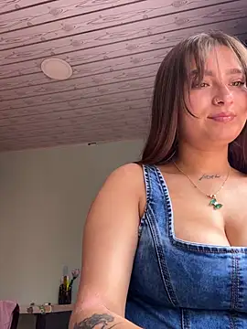 Cata lover1 online show from April 22, 2026, 3:46 pm