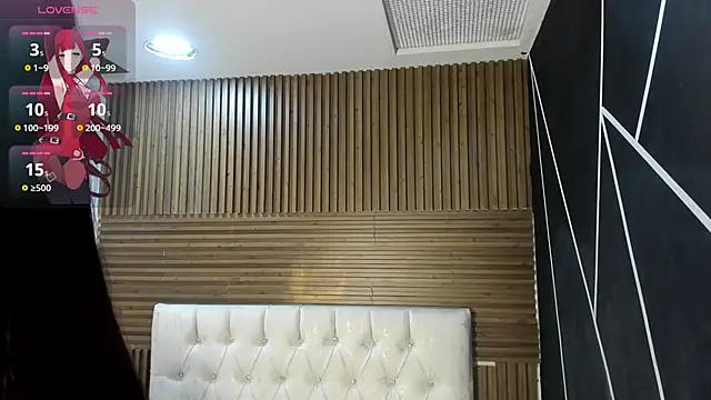 ZarinaWynne online show from April 12, 2026, 1:27 pm