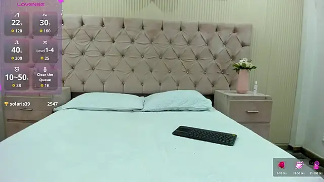 ZarinaWynne online show from April 28, 2026, 1:38 pm