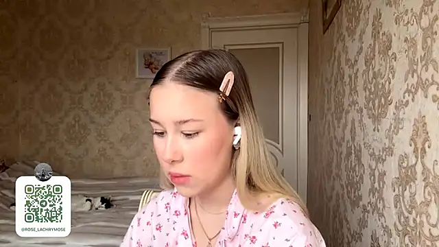 Rose Lachrymose online show from November 23, 2025, 9:42 am