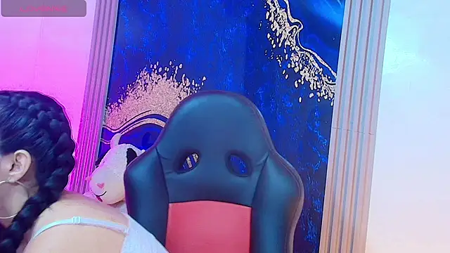 Snapshot of sharon_diamond_ chatting on November 22, 2025, 3:38 am sharon diamond online show from November 22, 2025, 3:38 am