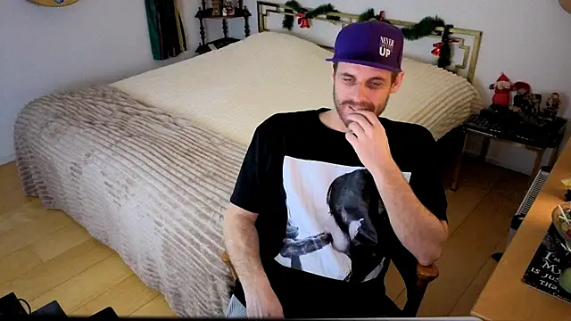 skatejocke online show from December 19, 2025, 8:27 pm