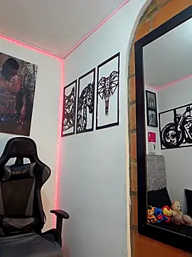 MIKE KILIANjs online show from April 9, 2026, 6:46 pm