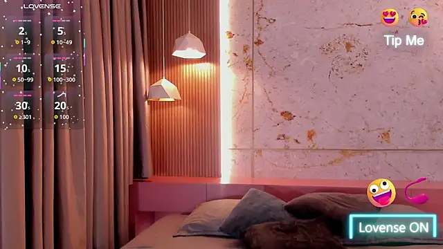 Manuela Li online show from November 27, 2025, 1:57 pm