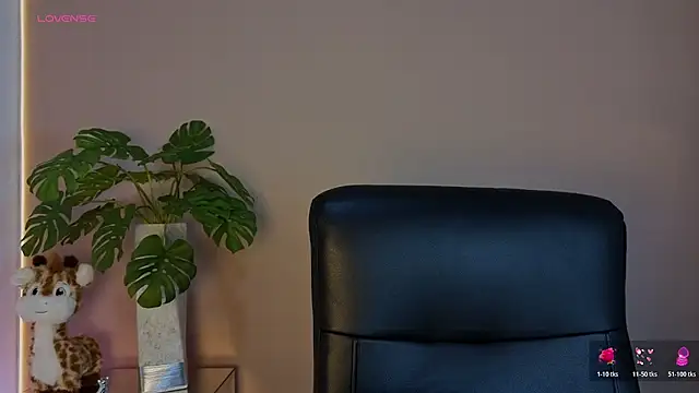 MissEmma   online show from November 29, 2025, 11:02 am