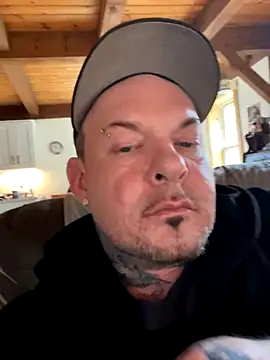 rockhardtatz online show from November 7, 2025, 3:01 pm