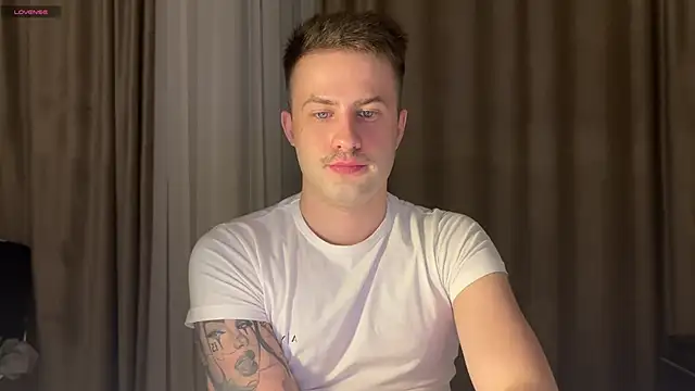 Snapshot of dominantrodri chatting on November 25, 2025, 4:51 pm dominantrodri online show from November 25, 2025, 4:51 pm