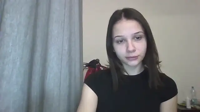 Snapshot of CarmenBody chatting on November 18, 2025, 7:13 am CarmenBody online show from November 18, 2025, 7:13 am