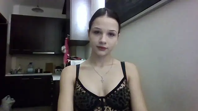 Snapshot of CarmenBody chatting on November 25, 2025, 9:48 pm CarmenBody online show from November 25, 2025, 9:48 pm