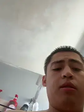 juiceloof online show from November 11, 2025, 9:37 pm