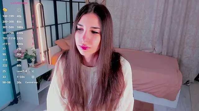 Snapshot of ShennaKoerper chatting on December 2, 2025, 8:30 am ShennaKoerper online show from December 2, 2025, 8:30 am