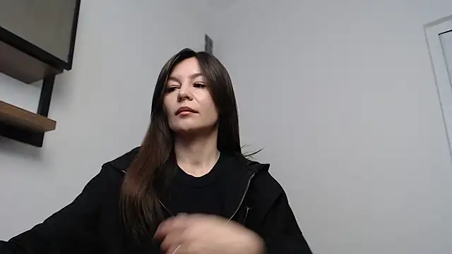 Veronichkaaa online show from April 14, 2026, 7:25 am