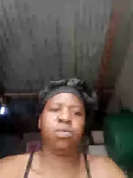 CUTE V 123 online show from November 18, 2025, 7:13 am