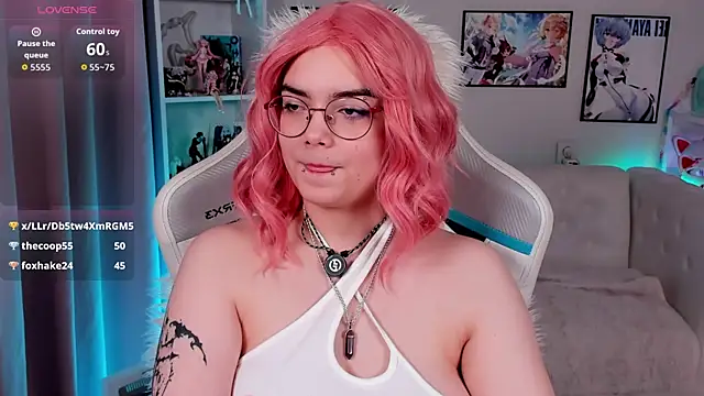 Lily  Evans online show from April 9, 2026, 7:14 am