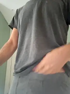 CuteDaddy92 online show from February 11, 2026, 9:36 am