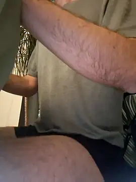 CuteDaddy92 online show from April 18, 2026, 11:38 pm