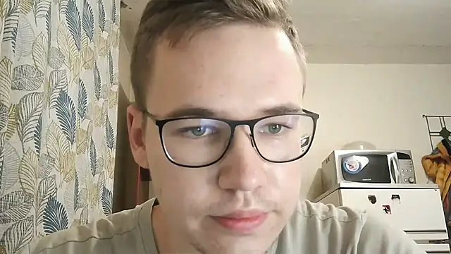 Yminoske online show from November 23, 2025, 12:49 pm