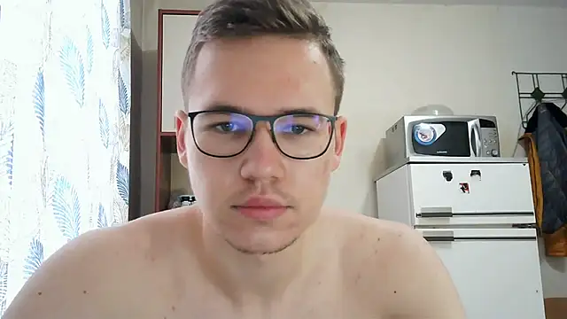 Yminoske online show from November 26, 2025, 4:57 am