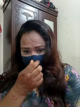 Snapshot of sadiya56803 chatting on April 7, 2026, 8:20 pm sadiya56803 online show from April 7, 2026, 8:20 pm