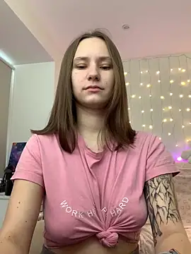 SexCaramell online show from November 14, 2025, 8:02 am