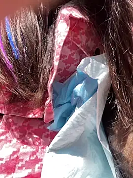 Snapshot of luna-sisi chatting on April 4, 2026, 5:27 am luna-sisi online show from April 4, 2026, 5:27 am