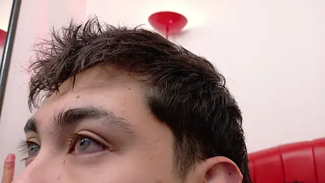 Snapshot of Valentin_X chatting on November 19, 2025, 3:50 am Valentin X online show from November 19, 2025, 3:50 am