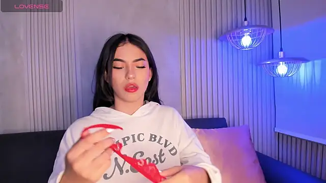 Snapshot of PiperMason chatting on November 18, 2025, 2:43 pm PiperMason online show from November 18, 2025, 2:43 pm