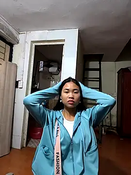 Lynly k2 online show from April 6, 2026, 12:08 am