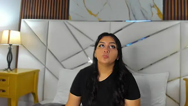 Snapshot of Sweet_Yuna chatting on November 30, 2025, 3:10 am Sweet Yuna online show from November 30, 2025, 3:10 am