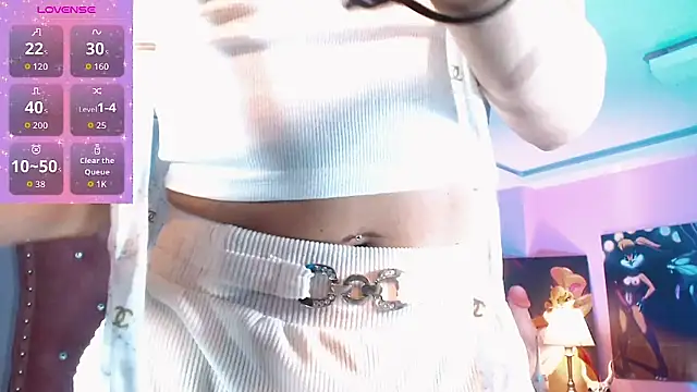 AnnaRouseQueen online show from December 1, 2025, 4:28 am