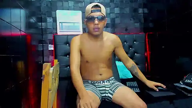 antonycres online show from November 17, 2025, 12:33 pm