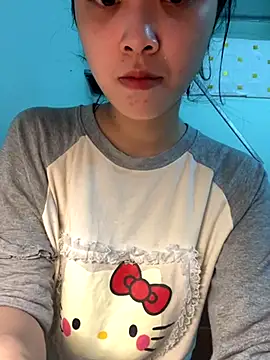 Lynn-122 online show from November 12, 2025, 12:55 am