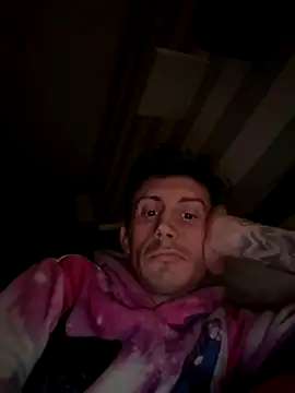 Dildapassivella online show from November 24, 2025, 8:41 pm