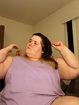 mayflower420 online show from April 22, 2026, 2:47 am